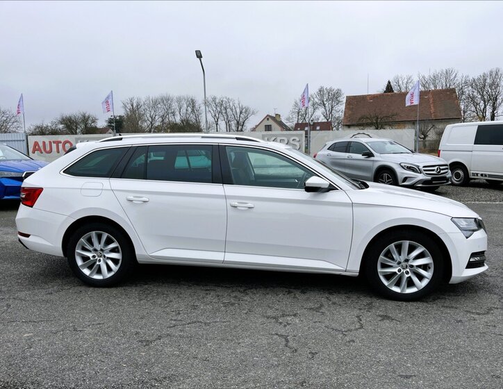 Škoda Superb Kombi 2,0 l 110 kw