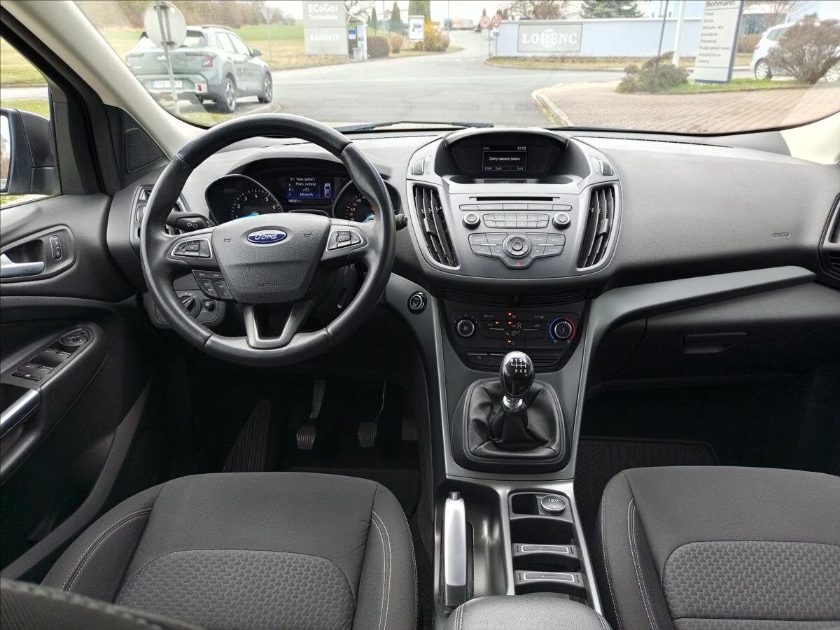 Ford Kuga SUV / Terénní 1,5 l 88 kw