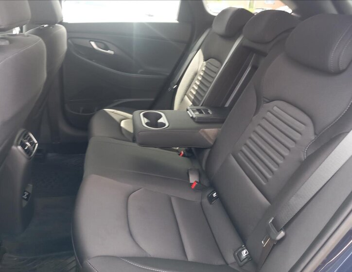 Hyundai i30 Kombi 998,0 73 kw