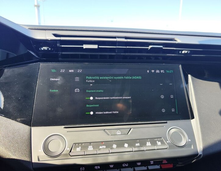 Peugeot 308 Kombi 1,2 l 96 kw