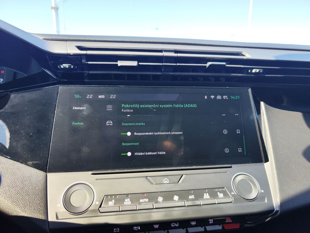 Peugeot 308 Kombi 1,2 l 96 kw