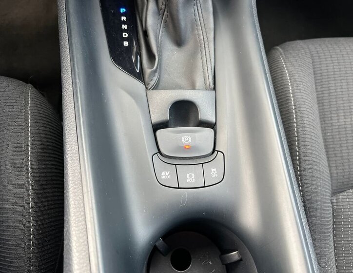 Toyota C-HR SUV / Terénní 1,8 l 72 kw