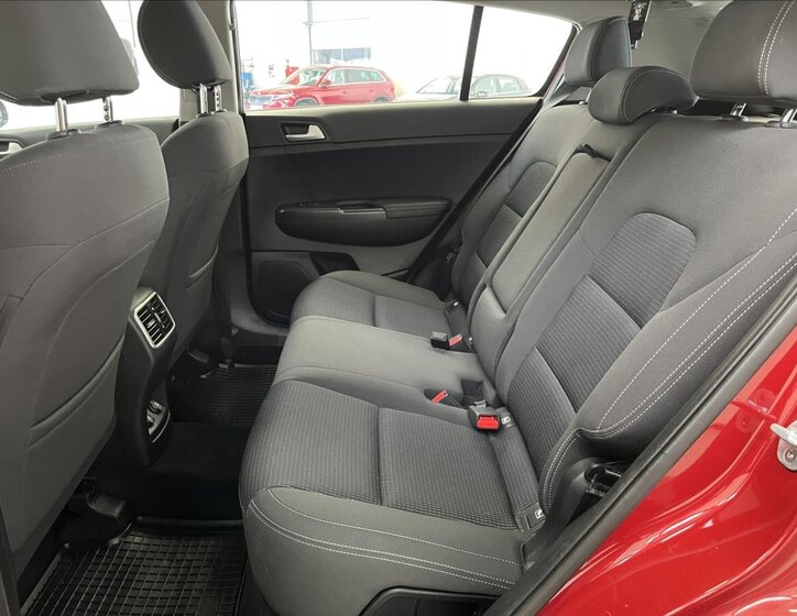 KIA Sportage SUV / Terénní 2,0 l 100 kw
