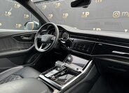 Audi Q8 SUV 3,0 l 210 kw