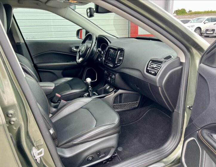 Jeep Compass 22