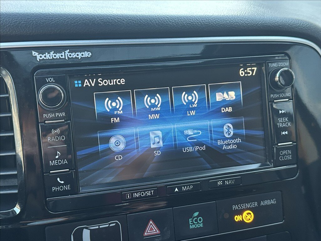 Mitsubishi Outlander SUV / Terénní 2,3 l 110 kw