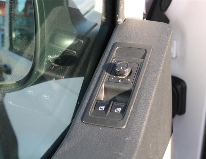 Volkswagen Transporter 16