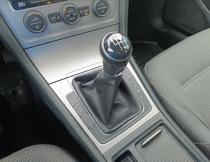 Volkswagen Golf Hatchback 1,2 l 81 kw