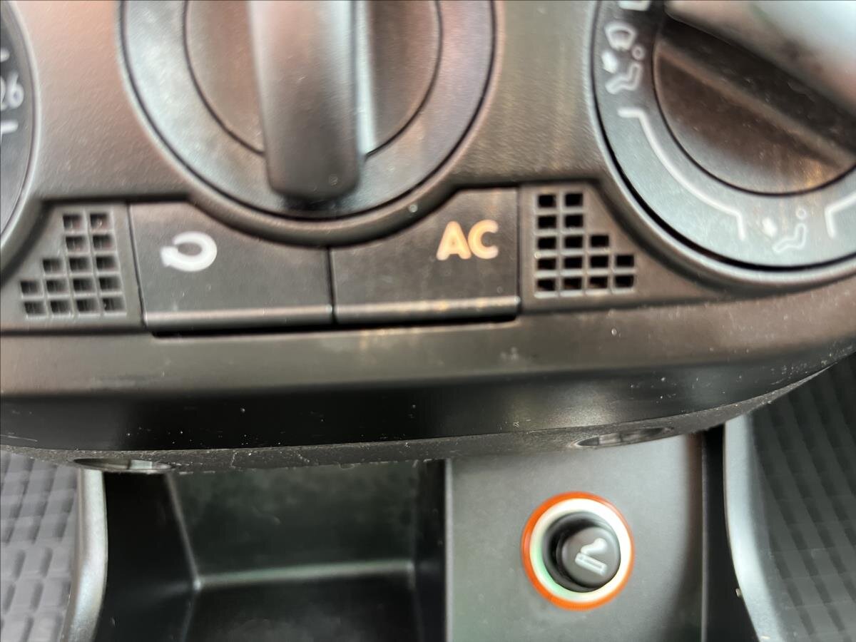 Volkswagen Fox Hatchback 1,2 l 40 kw