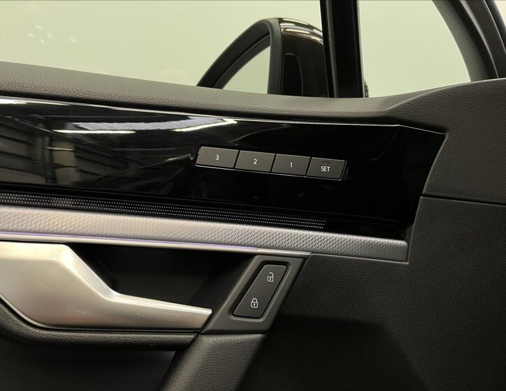 Volkswagen Touareg SUV 3,0 l 210 kw