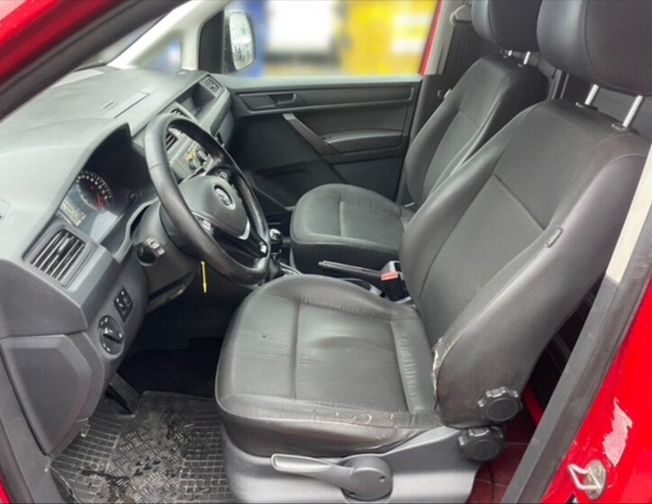 Volkswagen Caddy Skříň 1,6 l 75 kw