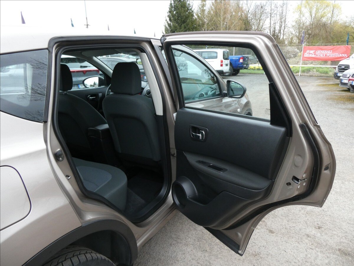 Nissan Qashqai SUV / Terénní 1,5 l 78 kw