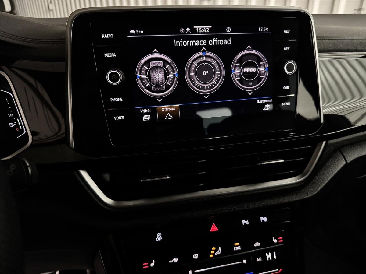 Volkswagen T-Roc SUV 2,0 l 140 kw