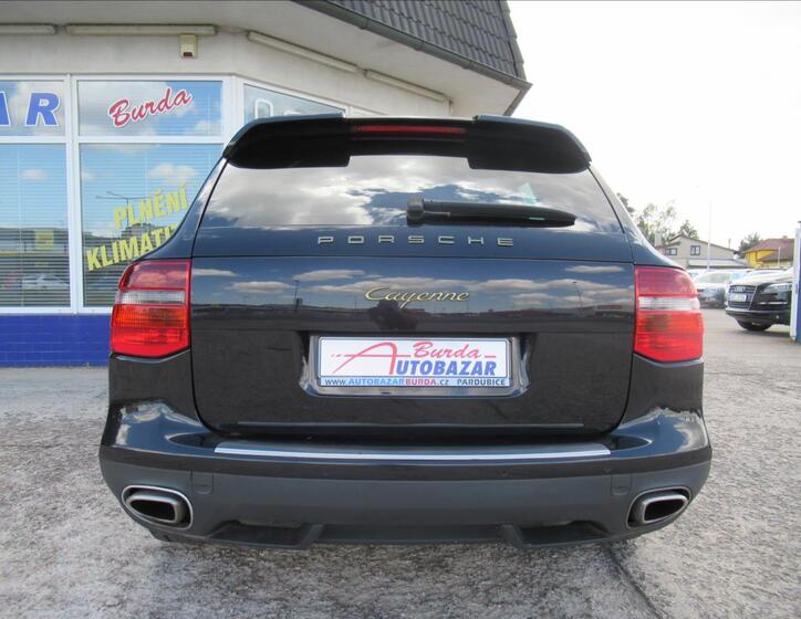 Porsche Cayenne 6
