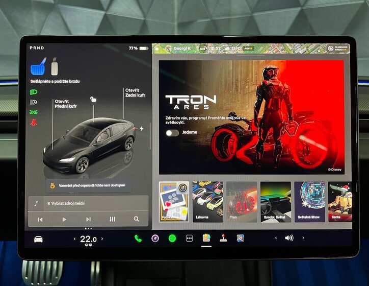 Tesla Model 3 Sedan 0,0 341 kw