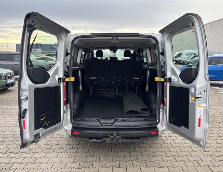 Ford Transit Custom 12