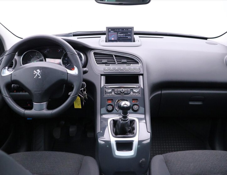 Peugeot 5008 MPV 1,6 l 88 kw