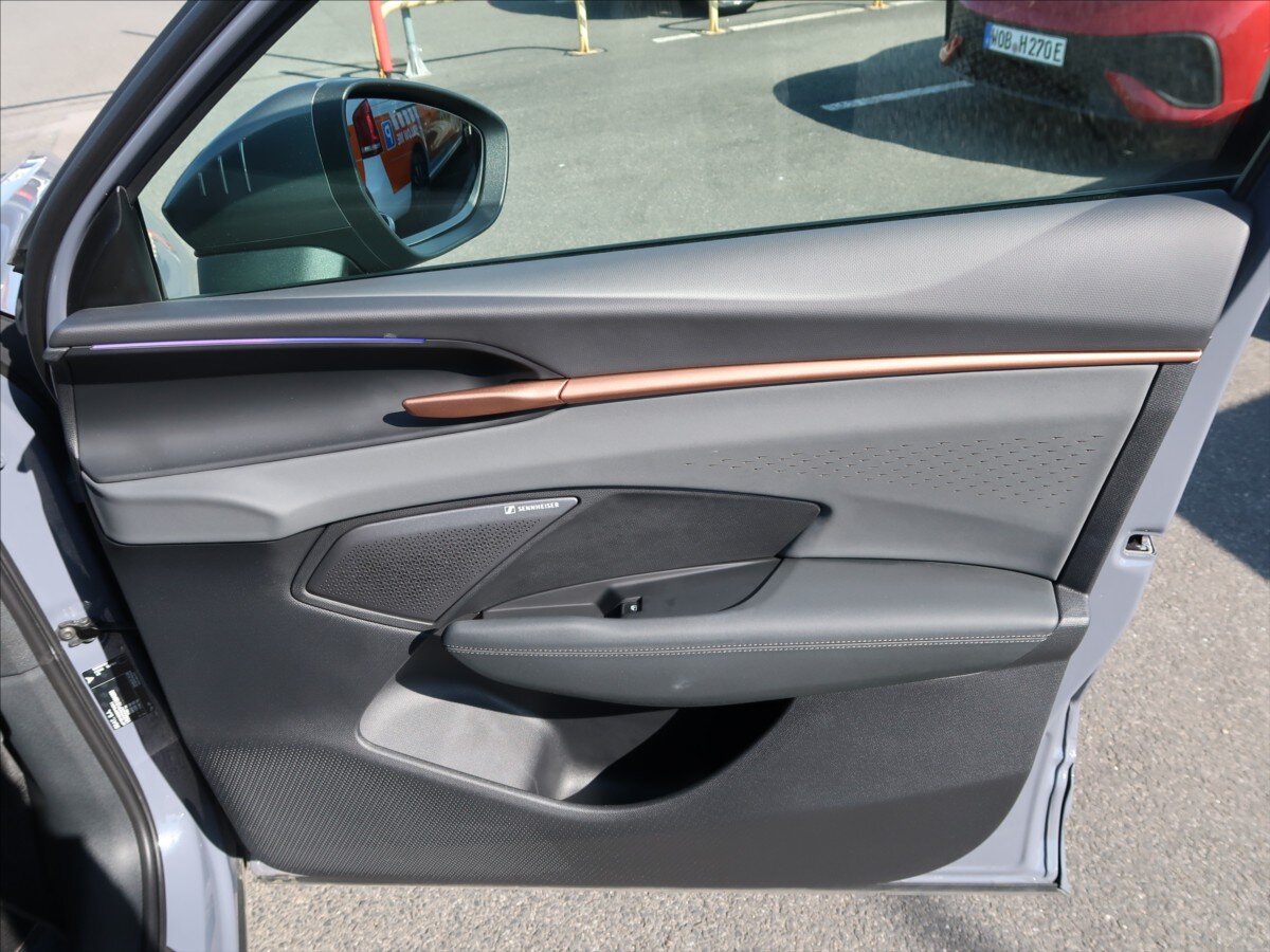 Cupra Terramar SUV / Terénní 2,0 l 195 kw