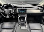 Jaguar XF 13