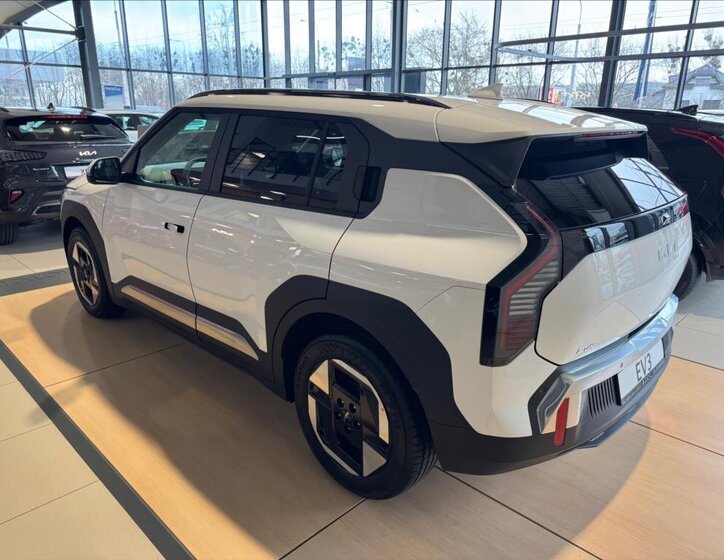 KIA EV3 SUV 0,0 150 kw