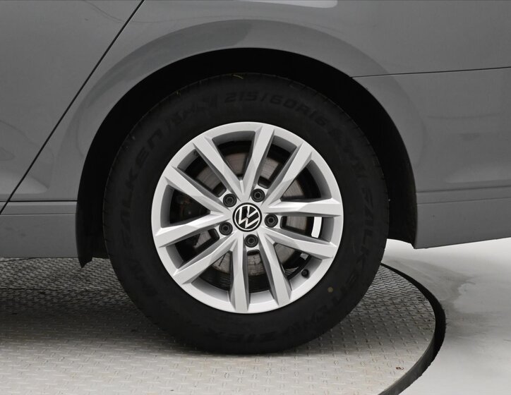 Volkswagen Passat Kombi 2,0 l 110 kw