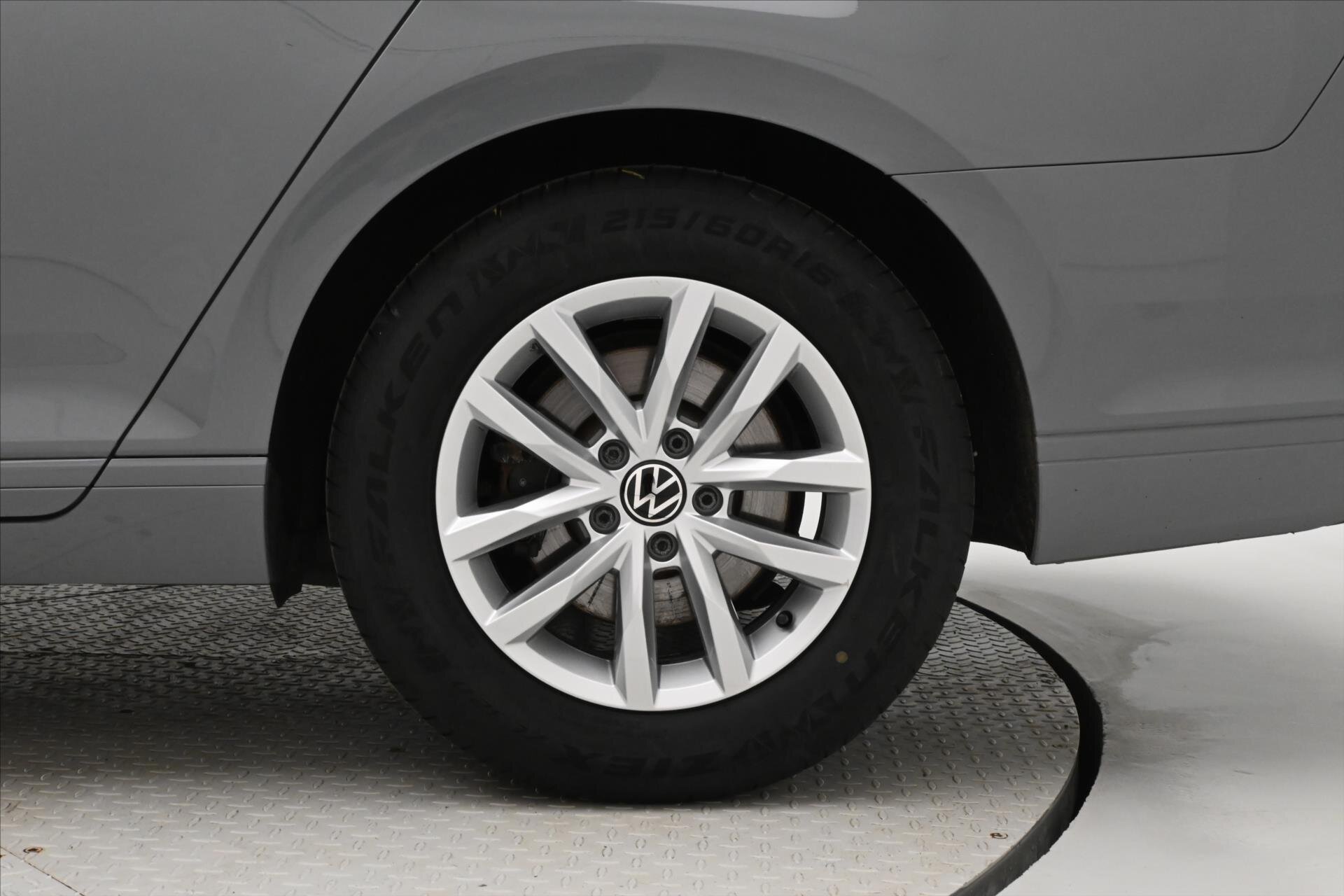 Volkswagen Passat Kombi 2,0 l 110 kw