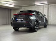 Toyota C-HR SUV 1,8 l 72 kw