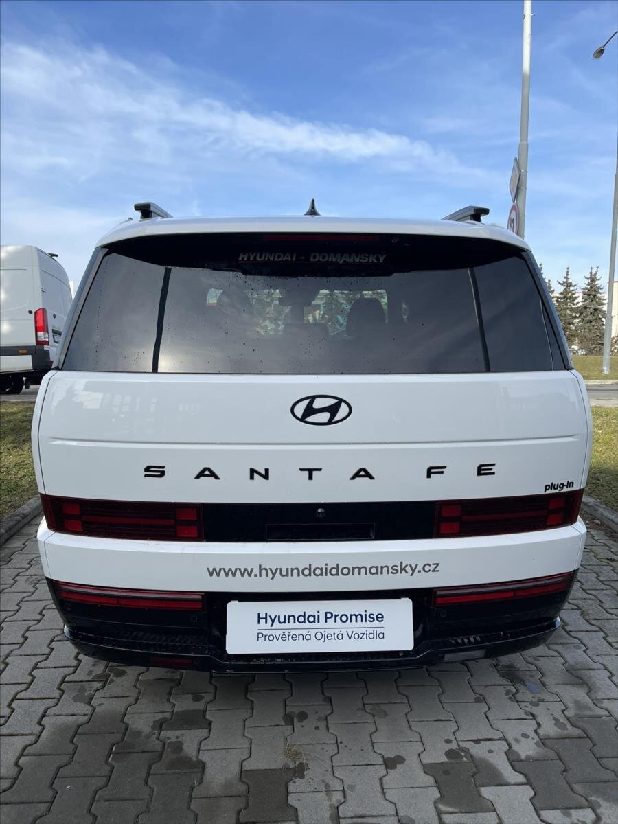 Hyundai Santa Fe SUV / Terénní 1,6 l 117 kw