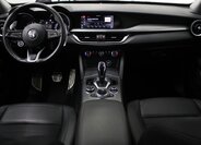 Alfa Romeo Stelvio SUV / Terénní 2,1 l 140 kw