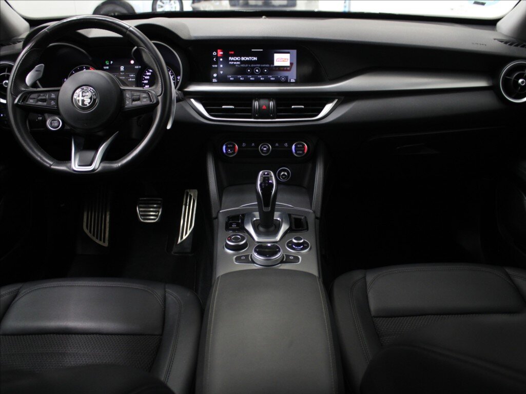 Alfa Romeo Stelvio SUV / Terénní 2,1 l 140 kw
