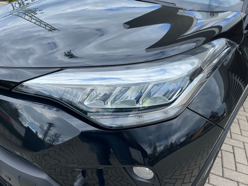 Toyota C-HR SUV / Terénní 1,8 l 72 kw