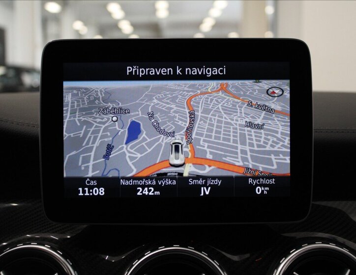 Mercedes-Benz GLA SUV / Terénní 2,0 l 155 kw