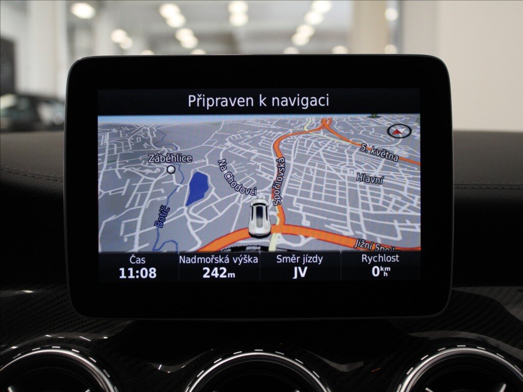 Mercedes-Benz GLA SUV / Terénní 2,0 l 155 kw