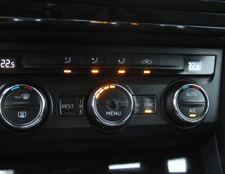 Škoda Superb Kombi 2,0 l 110 kw