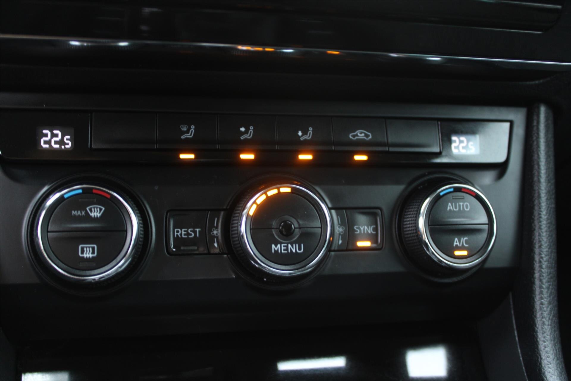 Škoda Superb Kombi 2,0 l 110 kw