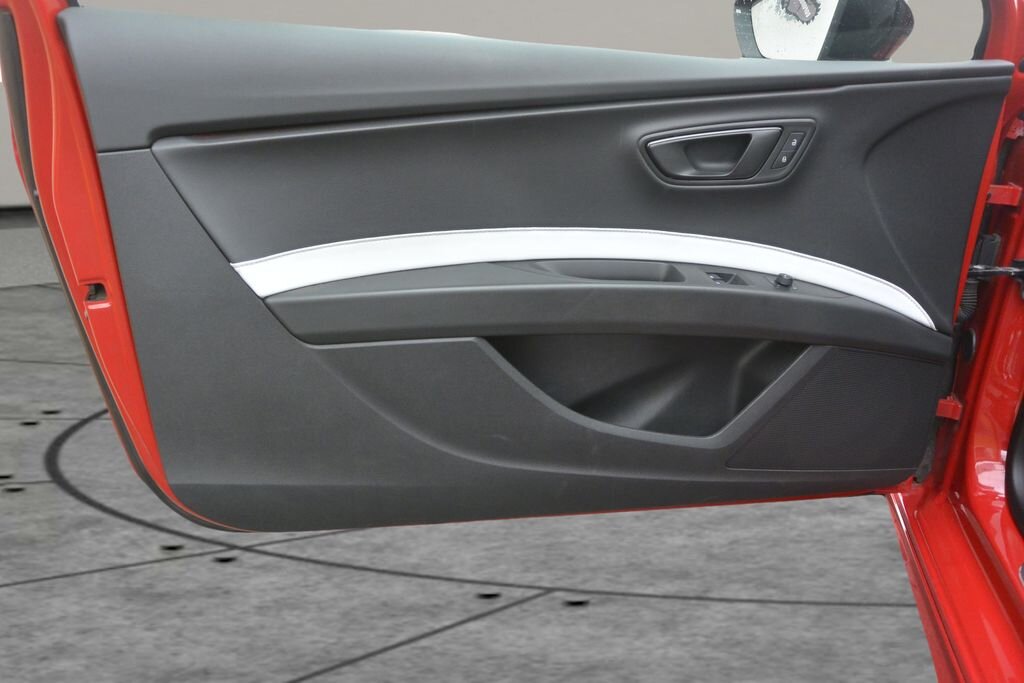 Seat Leon Hatchback 2,0 l 206 kw