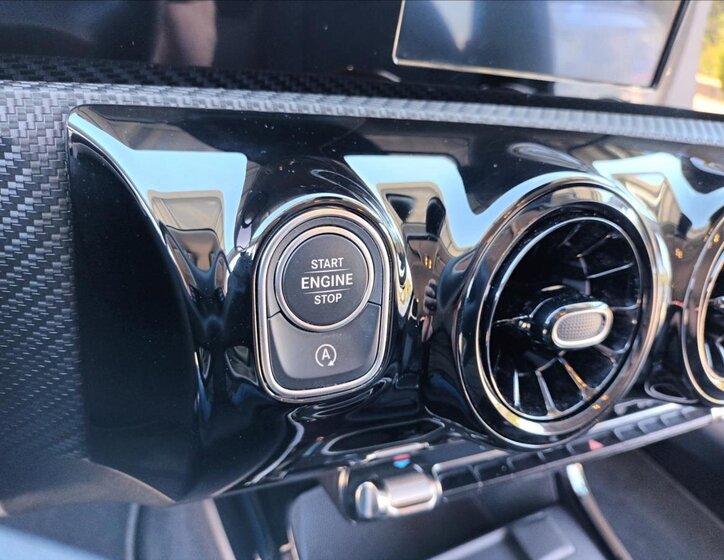 Mercedes-Benz Třídy A Hatchback 1,3 l 80 kw