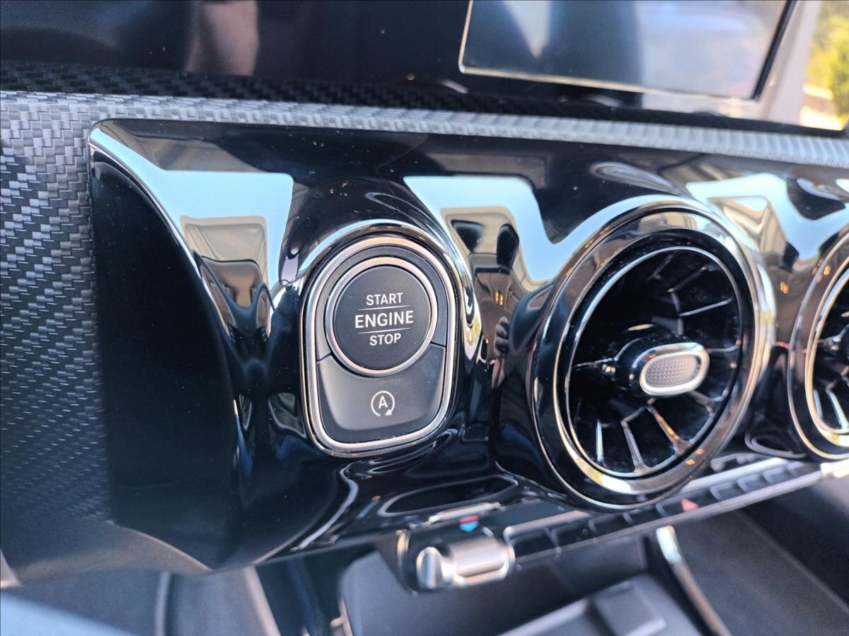 Mercedes-Benz Třídy A Hatchback 1,3 l 80 kw