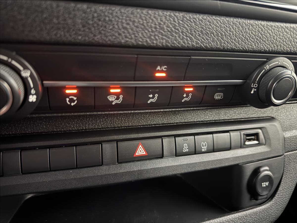 Peugeot Expert Skříň 2,0 l 106 kw