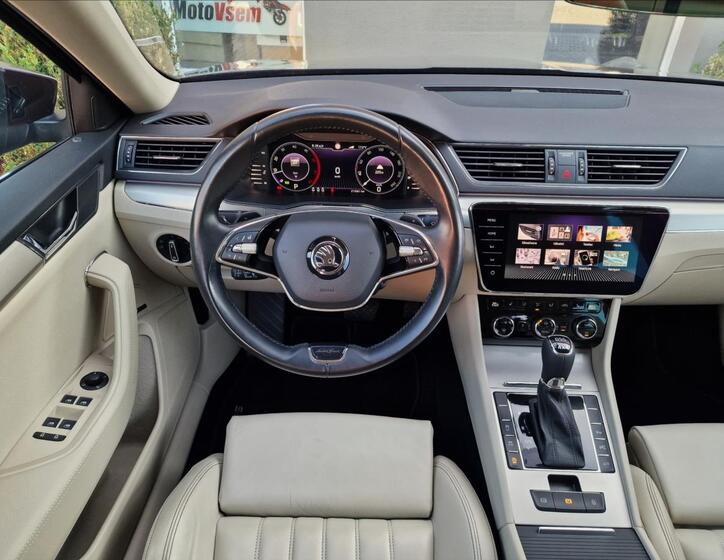 Škoda Superb 12