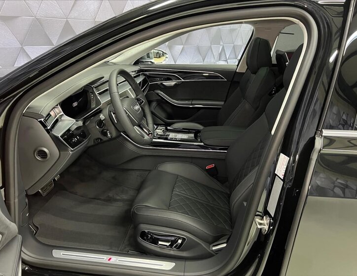 Audi S8 Ostatní 4,0 l 420 kw