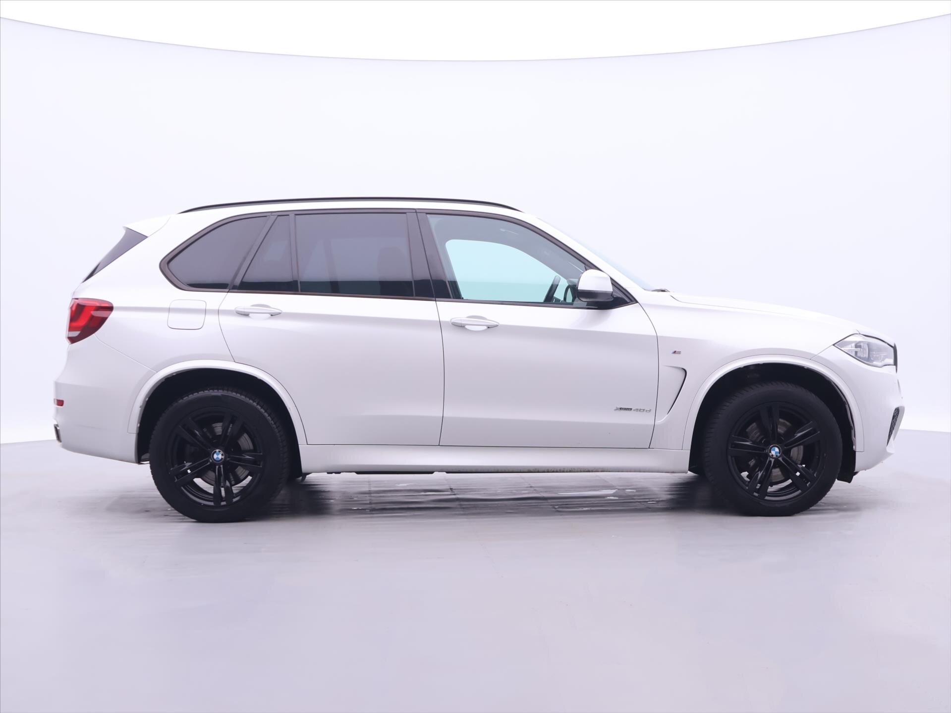 BMW X5 SUV / Terénní 3,0 l 230 kw