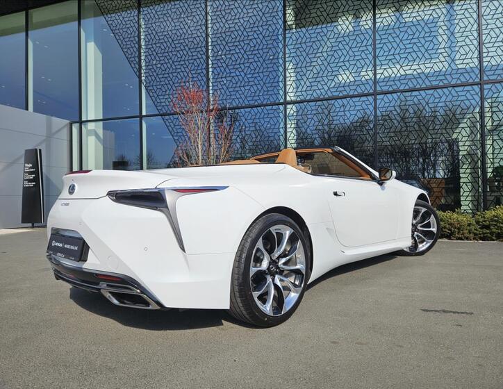 Lexus LC 500 12