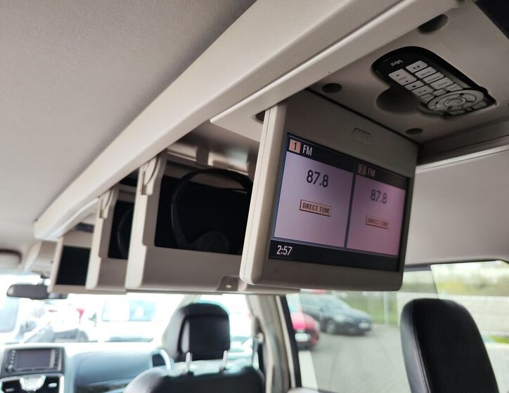 Lancia Voyager MPV 2,8 l 120 kw