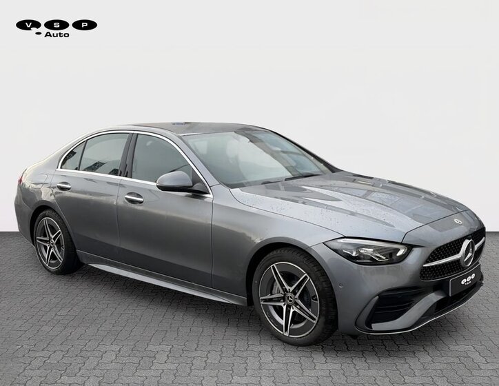 Mercedes-Benz Třídy C Sedan 2,0 l 145 kw