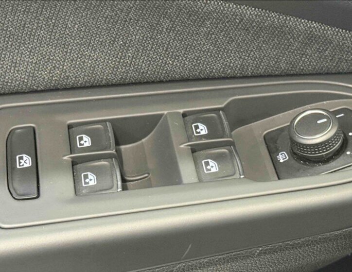 Volkswagen Golf Kombi 999,0 81 kw