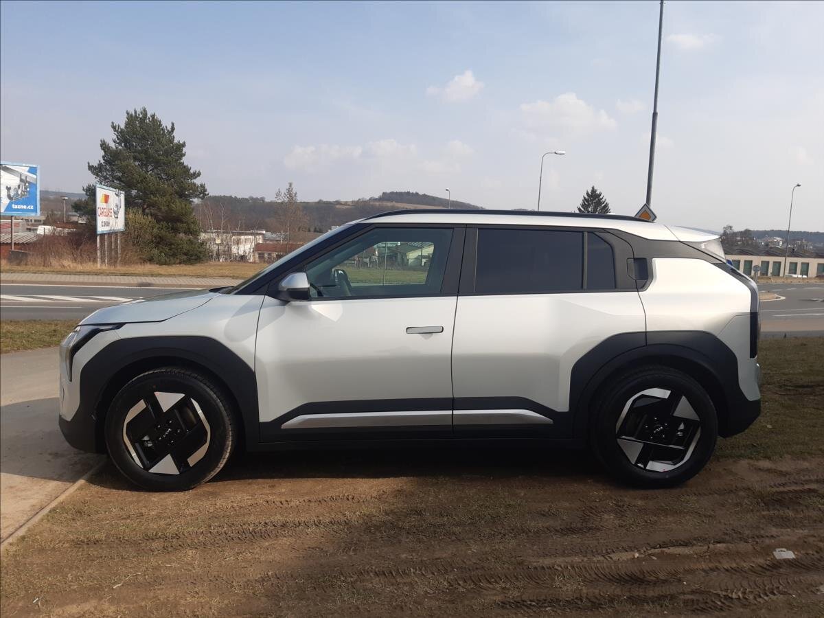 KIA EV3 SUV / Terénní 0,0 150 kw