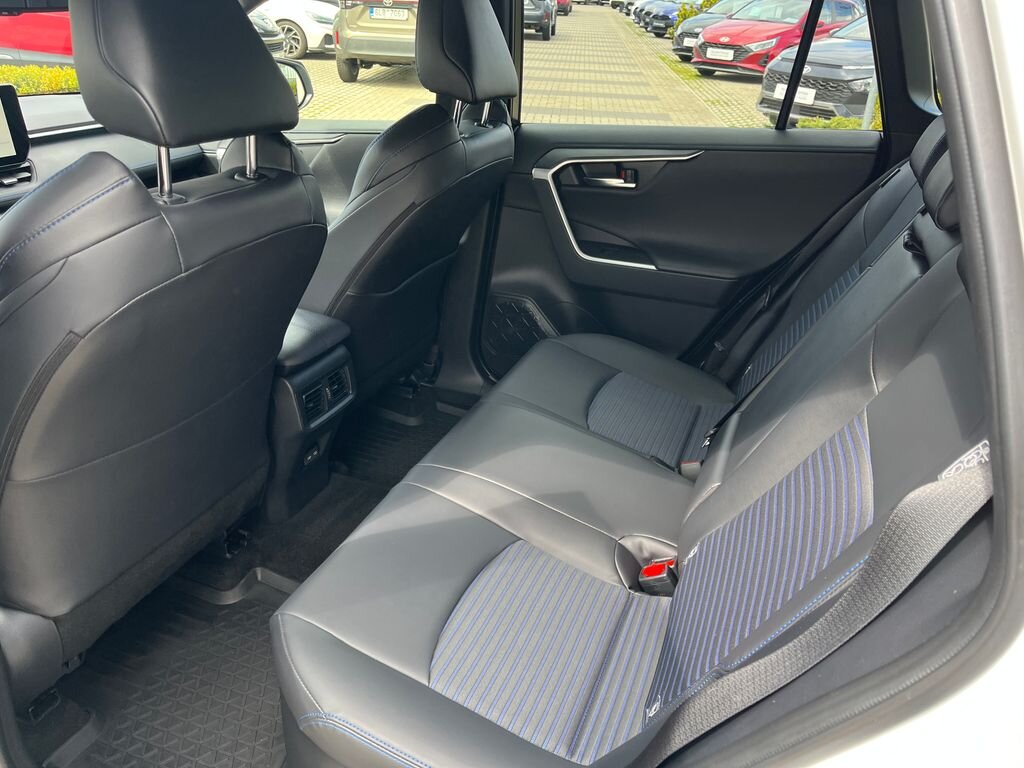Toyota RAV4 SUV / Terénní 2,5 l 131 kw