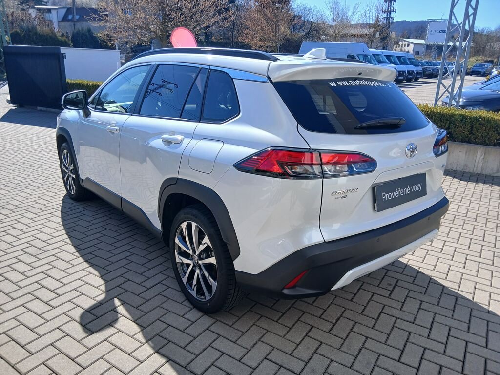 Toyota Corolla Cross SUV / Terénní 2,0 l 112 kw