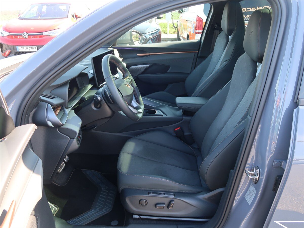 Cupra Terramar SUV / Terénní 2,0 l 195 kw